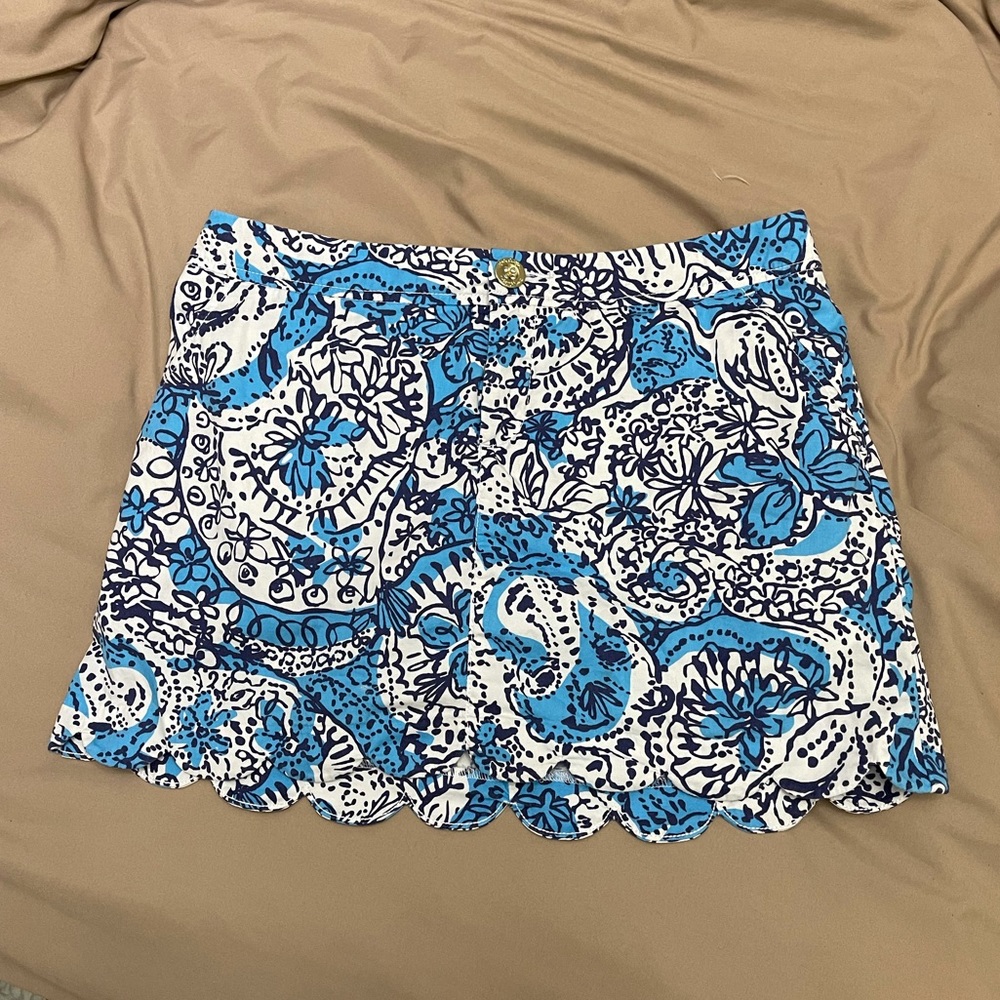 Lily Pulitzer blue scalloped skort